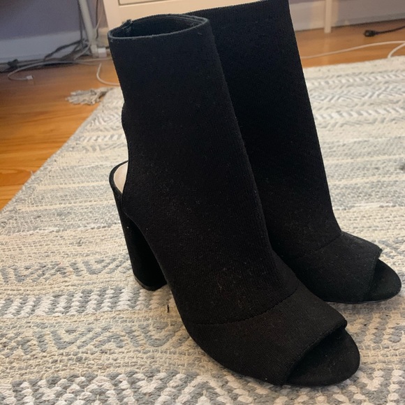 Peep toe bootie - Picture 1 of 2